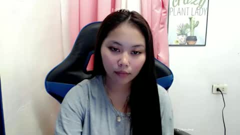 ur_small_girl online show from November 25, 7:08 am