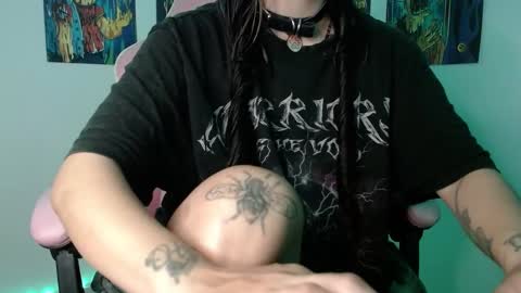 Danielle  online show from January 11, 11:12 am