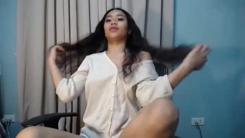 Urbbgurl lynxx  online show from September 14, 9:08 am