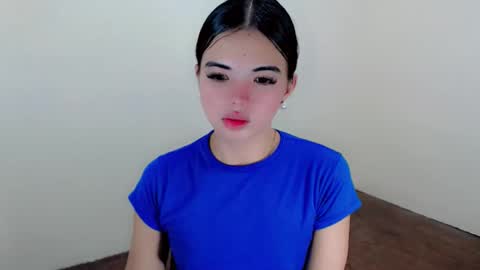 urcutie_ayah online show from October 27, 10:30 am