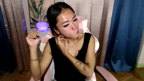 ayumi reacher online show from February 4, 3:36 pm