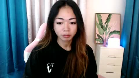 ayumi reacher online show from February 11, 5:40 pm