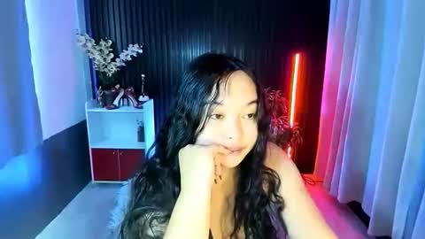 Scarlet online show from November 9, 2:32 am