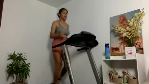 Angela Cullens online show from February 6, 9:17 pm