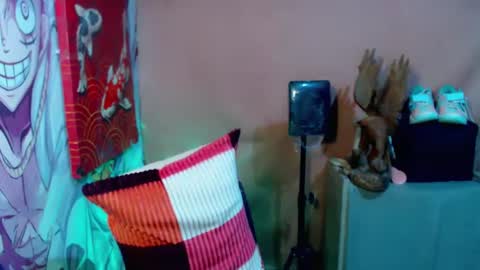 Snapshot of urhot_fucker13 chatting on January 19, 5:28 pm JUST CALL MY NAME jayrus online show from January 19, 5:28 pm