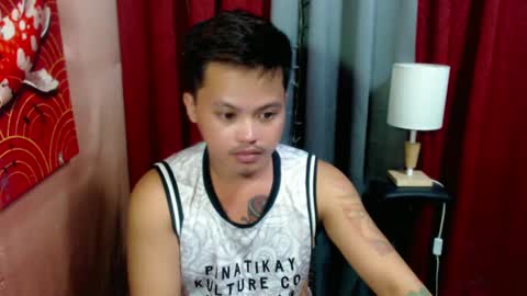 Snapshot of urhot_fucker13 chatting on February 20, 12:04 pm JUST CALL MY NAME jayrus online show from February 20, 12:04 pm