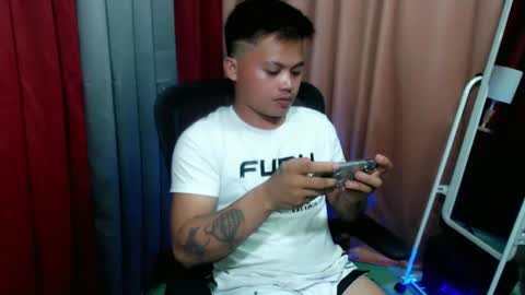 Snapshot of urhot_fucker13 chatting on March 7, 5:06 pm JUST CALL MY NAME jayrus online show from March 7, 5:06 pm