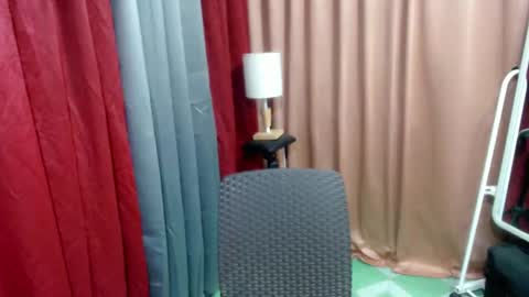 Snapshot of urhot_fucker13 chatting on March 12, 8:41 am JUST CALL MY NAME jayrus online show from March 12, 8:41 am