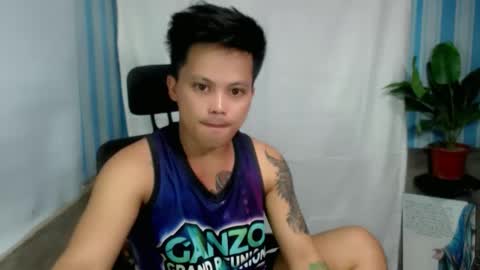 Snapshot of urhot_fucker13 chatting on October 3, 7:27 am JUST CALL MY NAME jayrus online show from October 3, 7:27 am