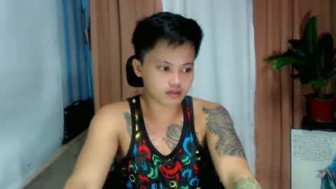 Snapshot of urhot_fucker13 chatting on October 6, 6:11 am JUST CALL MY NAME jayrus online show from October 6, 6:11 am