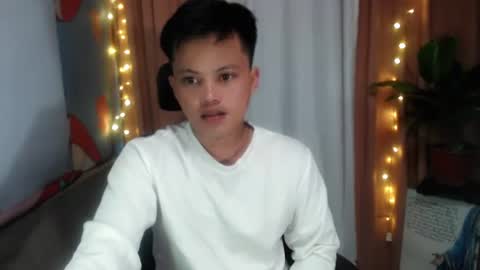 Snapshot of urhot_fucker13 chatting on October 18, 1:08 am JUST CALL MY NAME jayrus online show from October 18, 1:08 am