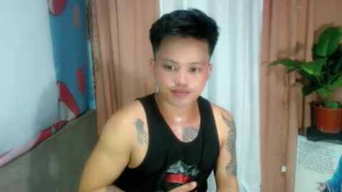 Snapshot of urhot_fucker13 chatting on October 19, 8:37 am JUST CALL MY NAME jayrus online show from October 19, 8:37 am