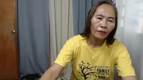 urhotvivian11 online show from September 15, 1:49 am