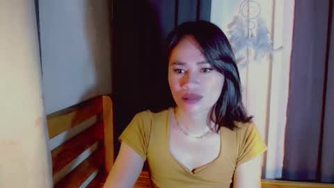 urlovely_che online show from November 6, 10:10 pm