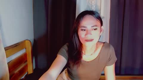 urlovely_che online show from November 7, 10:15 am