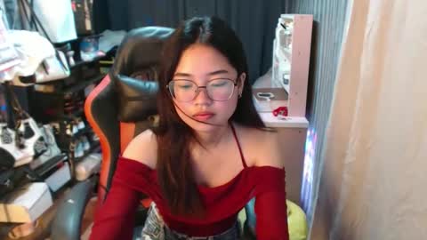 urlovelychinita online show from October 2, 1:56 am