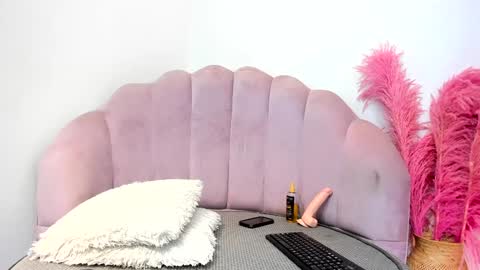 Love online show from December 13, 6:53 am