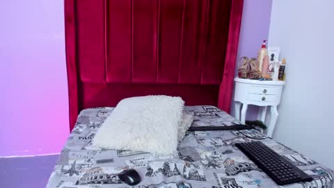 Love online show from March 10, 3:56 am