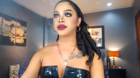 Snapshot of urmajestytyra chatting on March 1, 12:28 am UrMajestyTyra online show from March 1, 12:28 am