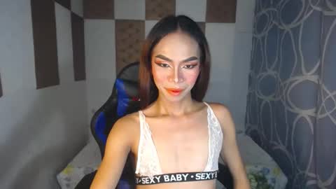 urpinay_cassy online show from January 23, 6:56 pm
