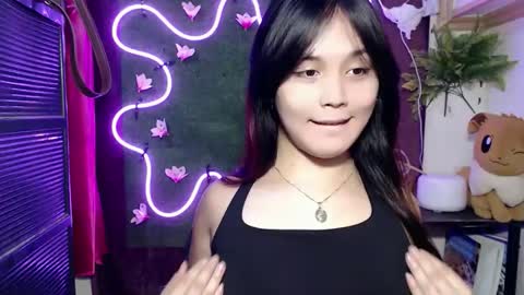 Pia online show from September 23, 5:49 pm