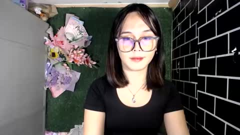 Pia online show from October 6, 11:46 pm