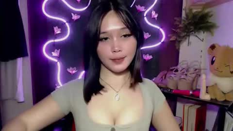 Pia online show from October 26, 9:10 pm