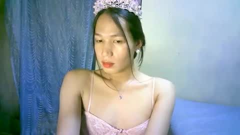 queen julia not into CHEAPGUY online show from January 31, 1:02 pm
