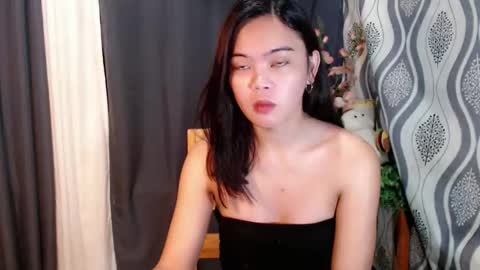 urpretty_girl online show from December 1, 8:19 am