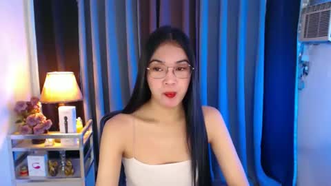 Snapshot of urpretty_nix chatting on December 14, 10:20 am Nix online show from December 14, 10:20 am