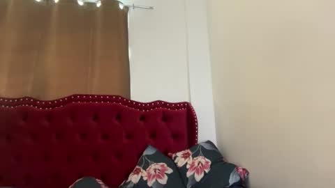 Snapshot of urprettyjaninexxx chatting on September 16, 5:41 am Janine online show from September 16, 5:41 am