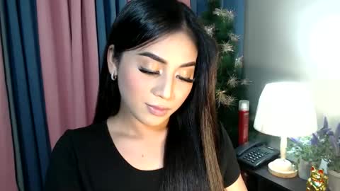 Snapshot of urseductive_calixx chatting on November 24, 12:27 pm JUST CALL ME CALI online show from November 24, 12:27 pm