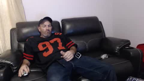 Snapshot of urslav75 chatting on October 25, 8:14 pm urslav75 online show from October 25, 8:14 pm