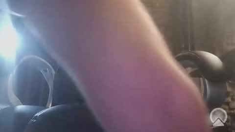 Snapshot of urukai79 chatting on November 25, 10:37 am urukai79 online show from November 25, 10:37 am