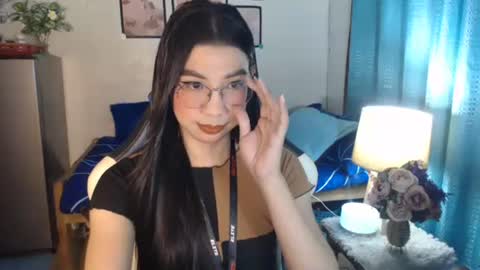 Snapshot of urwetasianprincessxx chatting on January 28, 11:28 am Ashley Kate Mateo Gray online show from January 28, 11:28 am