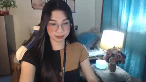 Snapshot of urwetasianprincessxx chatting on February 26, 11:52 am Ashley Kate Mateo Gray online show from February 26, 11:52 am