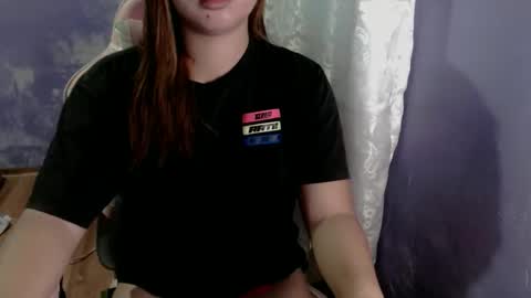 urwildslutty17 online show from November 21, 1:48 am