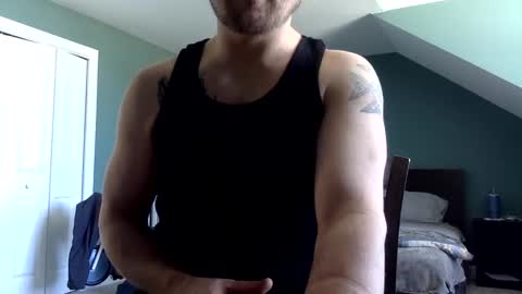 Snapshot of usamalemgj chatting on February 14, 4:52 pm JayDee20420 online show from February 14, 4:52 pm