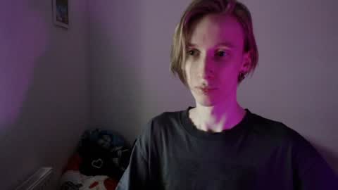 Snapshot of usuck364662 chatting on December 26, 5:37 am Excuse me online show from December 26, 5:37 am