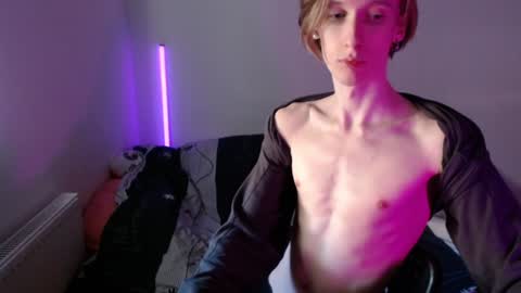 Snapshot of usuck364662 chatting on December 28, 5:12 am Excuse me online show from December 28, 5:12 am