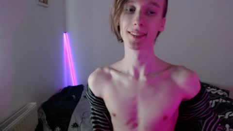 Snapshot of usuck364662 chatting on January 18, 3:20 am Excuse me online show from January 18, 3:20 am