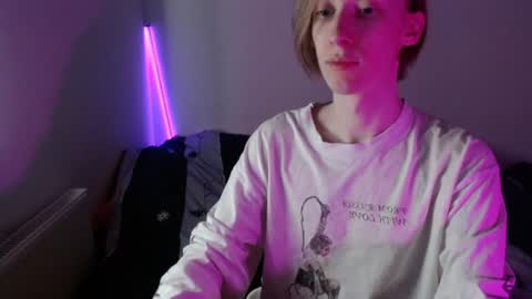 Snapshot of usuck364662 chatting on January 26, 3:17 am Excuse me online show from January 26, 3:17 am