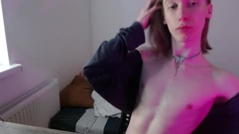 Snapshot of usuck364662 chatting on September 10, 7:30 am Excuse me online show from September 10, 7:30 am