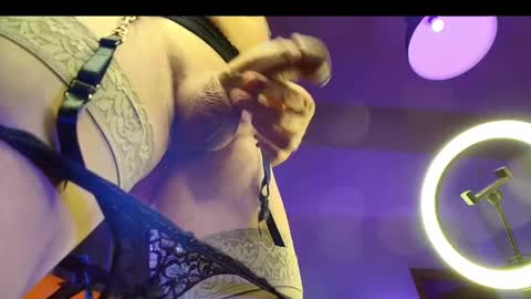 Snapshot of utopia2024 chatting on September 30, 9:53 pm sdickyinout online show from September 30, 9:53 pm