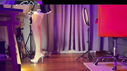 Snapshot of utopia2024 chatting on November 1, 9:11 am sdickyinout online show from November 1, 9:11 am