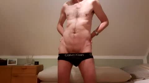 UWE online show from November 20, 7:46 pm