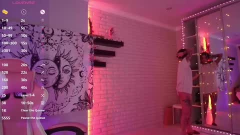 Snapshot of uwu_eva chatting on January 24, 7:08 am Eva online show from January 24, 7:08 am