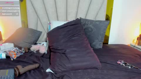 vahioleth  online show from December 3, 6:04 am