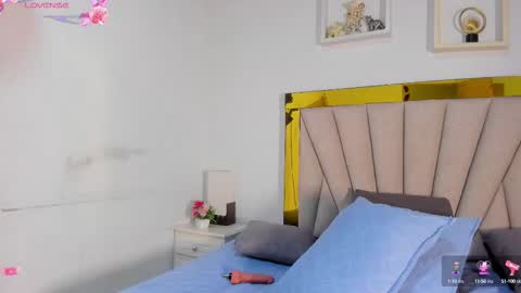 vahioleth  online show from September 27, 3:33 am