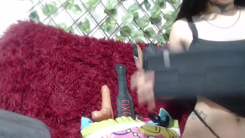 vaiolet online show from October 28, 5:11 am